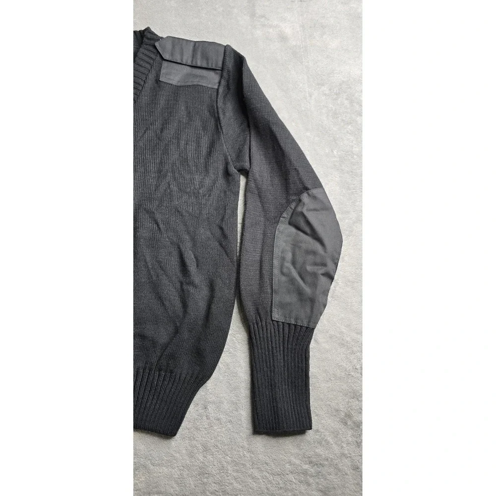 MILITARY EQUIPMENT CORPORATION OF AMERICA V-NECK SWEATER MENS SMALL BLACK